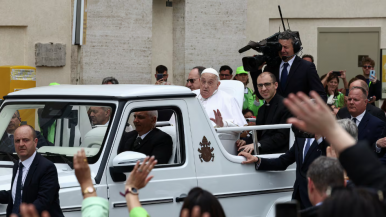 El Papa Francisco pidió un alto al fuego en Gaza durante la bendición de Pascua