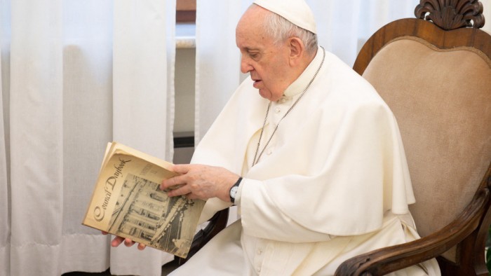 El legado de Francisco: cerró cuentas sospechosas y reformó el Banco del Vaticano
