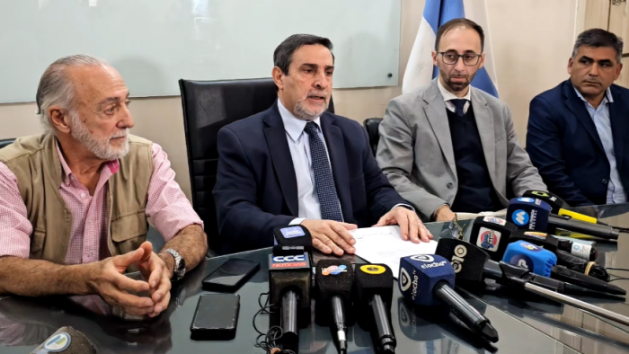 Luis Medina Ruiz: "Hay entre un 30 y 40% de pacientes con virus de gripe A"