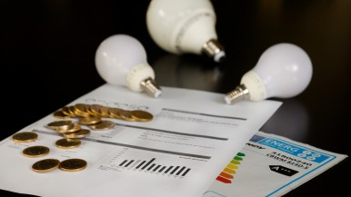 Luz y gas: el Gobierno aplicará el nuevo esquema tarifario desde mayo tras el acuerdo con el FMI