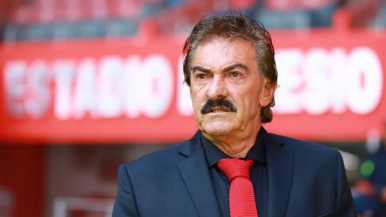 Ricardo Lavolpe quiere volver a dirigir en el fútbol argentino
