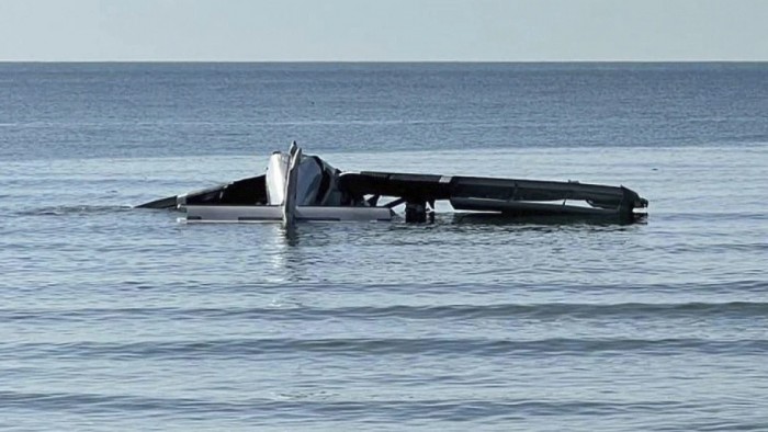 Un avión de la policía tailandesa se estrelló en el mar: seis muertos confirmados