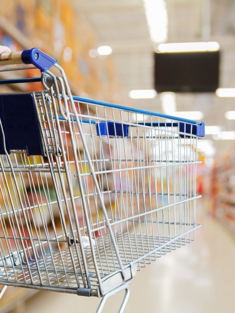 La recuperación económica no alcanza al consumo masivo: la caída en la compra de alimentos sigue profundizándose