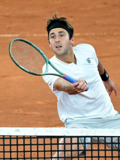 Tomás Etcheverry en busca de un lugar en la final del ATP 500 de Hamburgo