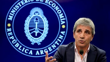 El Gobierno consiguió USD 1.000 millones con un bono en pesos para sumar reservas al BCRA