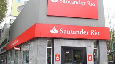 Fuerte repudio de La Bancaria por los despidos del Banco Santander