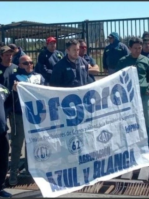 Paro en los puertos exportadores del país por el impuesto a la ganancia