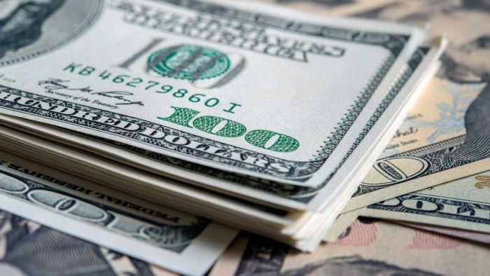 Dólar blue hoy: volatilidad y cierre en $1.400 este jueves