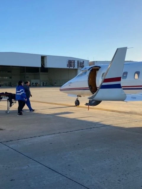 El avión sanitario de la provincia trasladó a dos pacientes