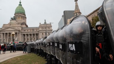 Masiva marcha al Congreso: mapa de cortes y agrupaciones que protestan hoy en CABA