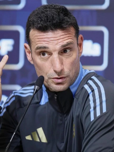 Scaloni habló del debut de Mastantuono y explicó que Chile es un "rival dificil"