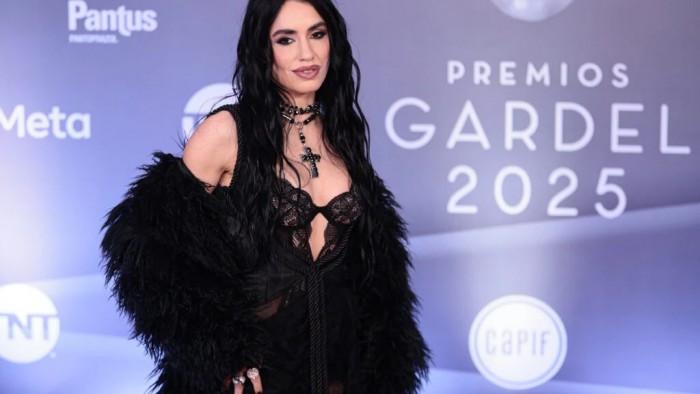 Premios Gardel 2025: Lali Espósito arrasó con "Fanático" y le dedicó un  mensaje a los fanáticos de Milei - Enterate Noticias