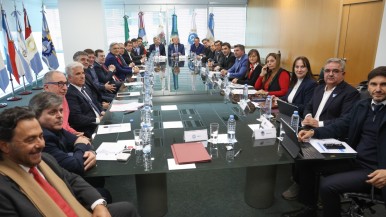 Gobernadores reclaman más coparticipación y proponen una redistribución federal de los recursos