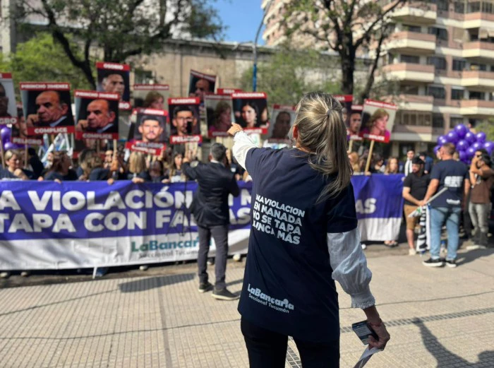 "Nos quieren callar, pero respondemos todas": las mujeres bancarias marcharon contra la impunidad de la Justicia