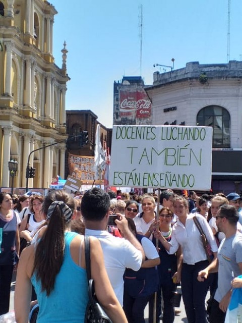 Por qué hacen paro los docentes en Tucumán
