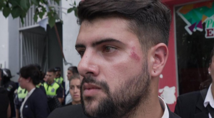 Violenta represin en Banco Patagonia: Infantera atac a delegados y trabajadores en plena protesta en Concepcin