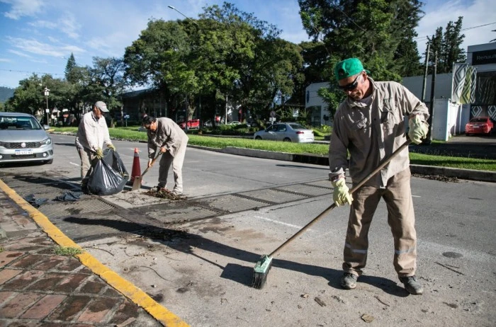 Yerba Buena: intensifican la limpieza y el mantenimiento tras las fuertes lluvias