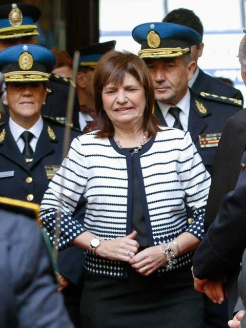 Bullrich confirmó que aplicarán el protocolo antipiquetes durante el paro general