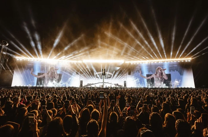 Tini en Tucumán: cómo es el megaescenario y despliegue técnico de Futtura