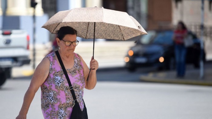 "Qué calor", qué dice el pronóstico para este lunes en Tucumán