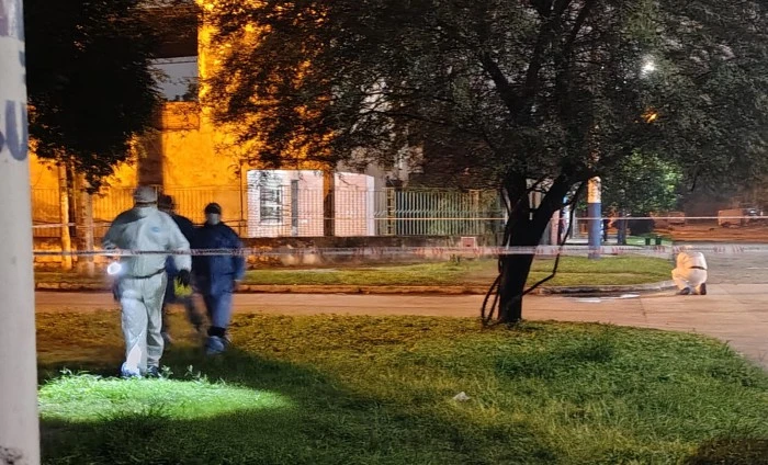 Violencia sin tregua en BRS: quisieron balear a la policía durante un entierro