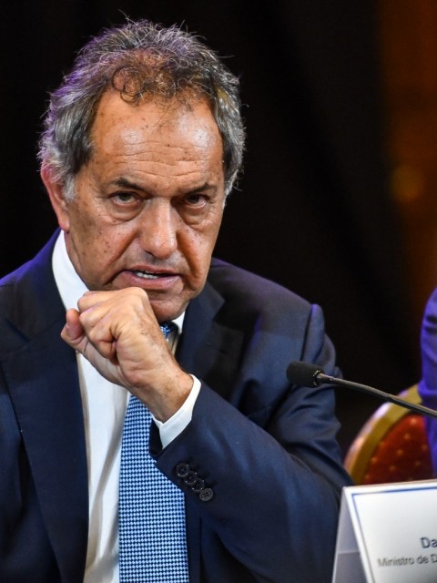 Scioli se suma al gabinete de Milei como supersecretario y hay malhumor en el macrismo
