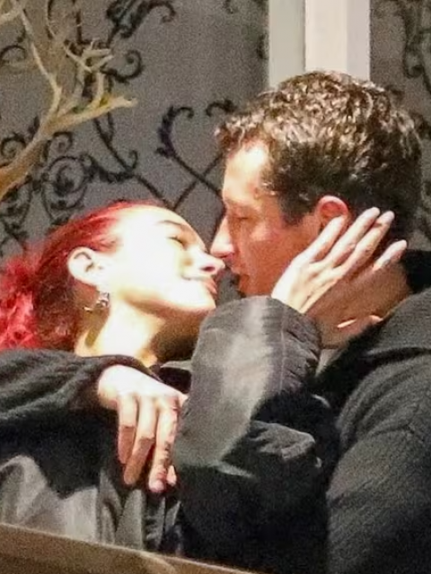 Las fotos de Dua Lipa paseando junto a su nuevo novio
