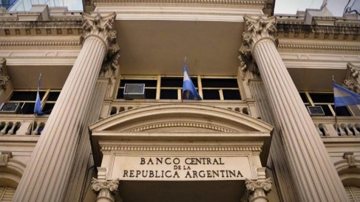 A pesar de la acumulación de reservas, el Banco Central necesita 1.200 millones de dólares para cumplir con el FMI