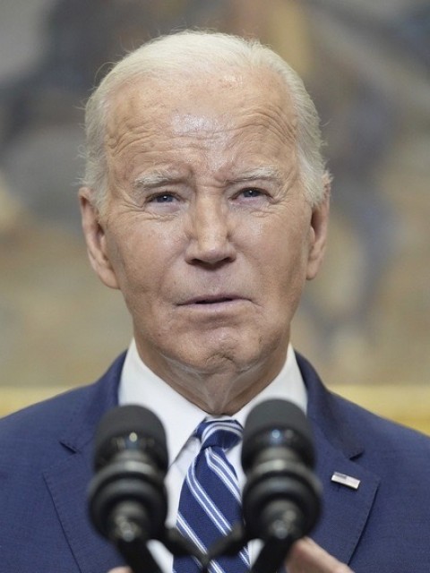 Biden acusa a Putin de ser "el responsable" de la muerte de Navalny