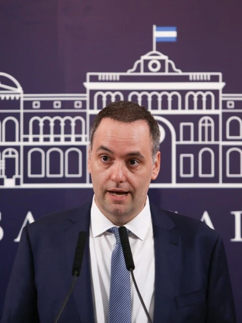 Motosierra, extorsiones y Chubut: qué dijo Adorni en su conferencia de prensa