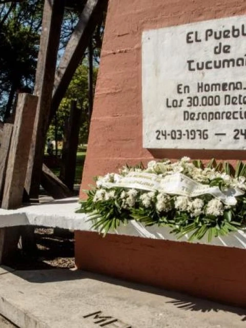 Día de la Memoria: la municipalidad de San Miguel de Tucumán homenajeó a las víctimas de la dictadura militar