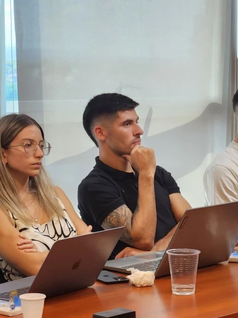 La joven que denunció a jugadores de Vélez Sarfield entregó pruebas contenidas en su celular