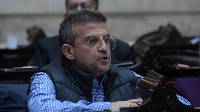 Carlos Cisneros: "En política no vale todo"