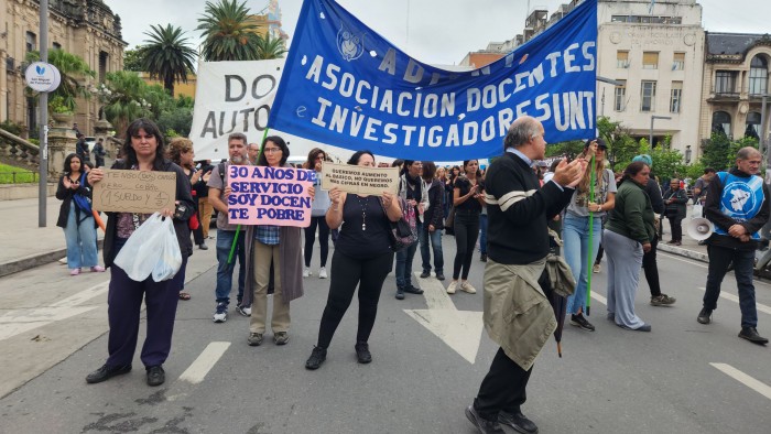 Inclusión escolar: reclaman por la falta de pagos a las maestras de apoyo