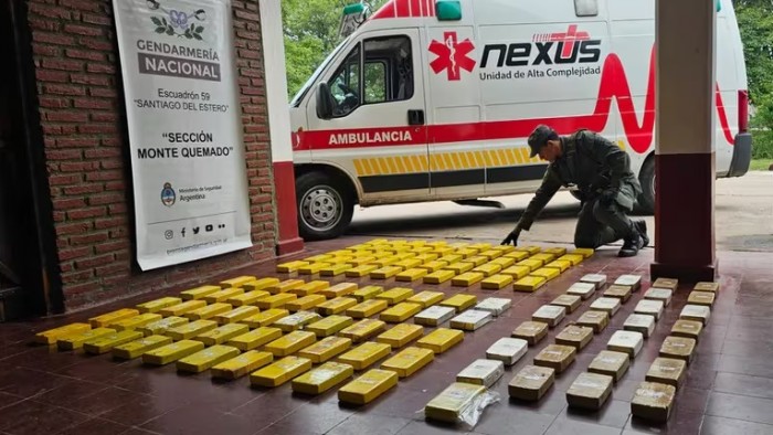 Descubrieron 134 kilos de cocaína por un error insólito