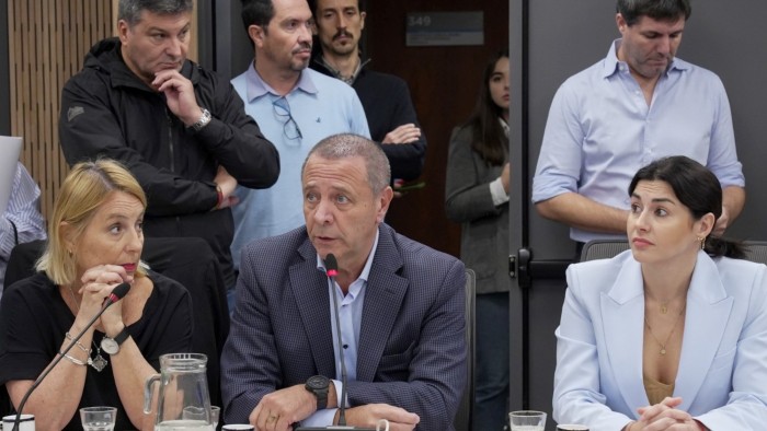 Se suspendió la comisión de Juicio Político y recrudece la interna en La Libertad Avanza