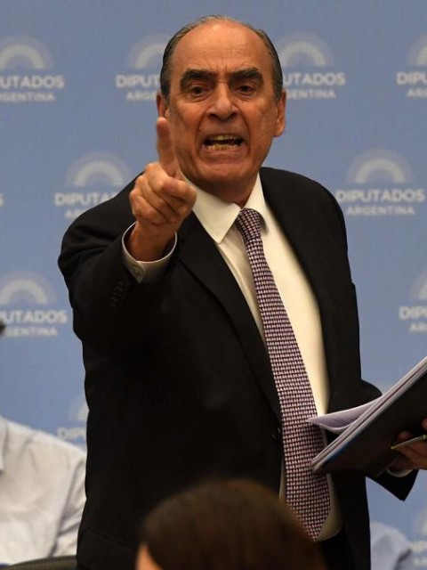Pacto de Mayo y Ley Bases: las estrategias para tener el consenso